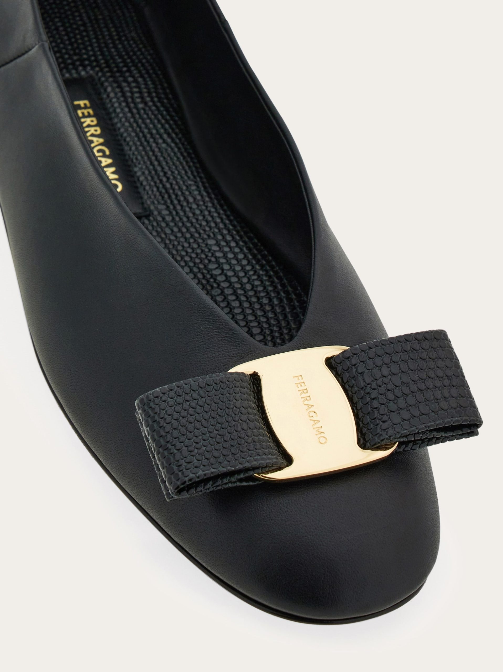 Ferragamo Vara bow ballet flat - Image 4